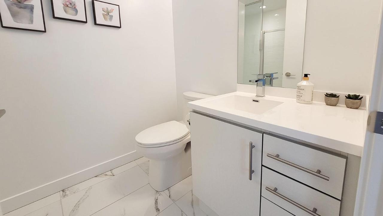 Lovely 3 Bedrooms In University Of Toronto Kültér fotó